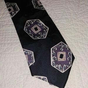 Mario Valentino Italian Silk Tie 56"